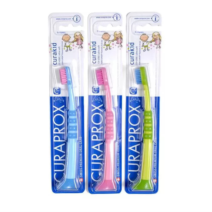 

Curaprox, детская зубная щетка с гуммирующей ручкой (CurakidCK4260), 1 шт.